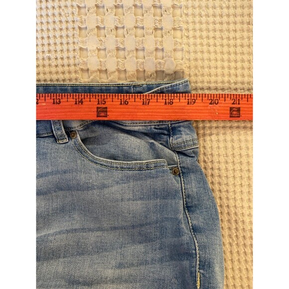 Inc denim Jeans Midrise Boyfriend Cropped Distressed w/ Tiger Print Plus 18 W - Picture 8 of 11